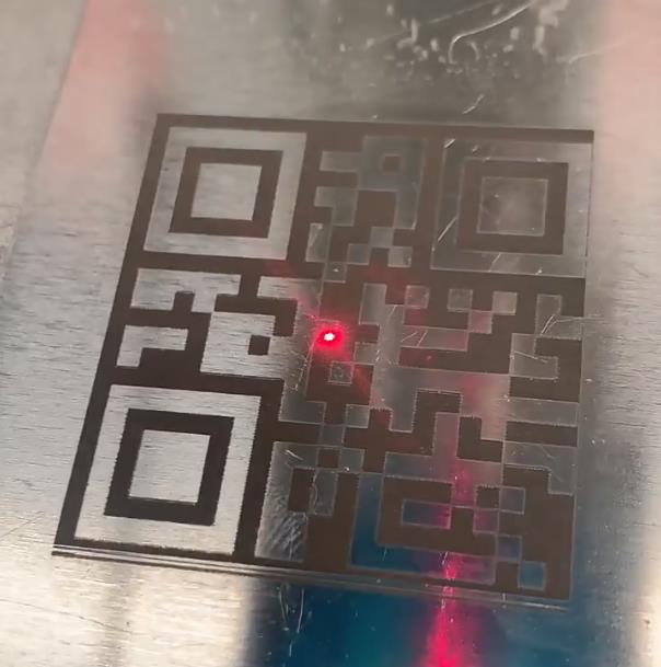 不锈钢板激光打标（二维码、LOGO、图案、文字）操作演示