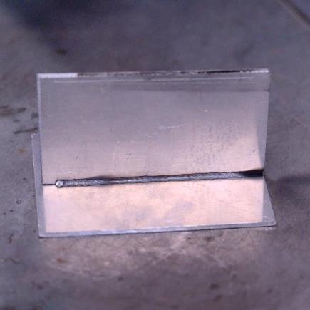 镀锌薄板内角焊激光焊接操作演示